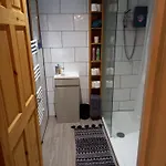 Jim's Place Апартаменты
