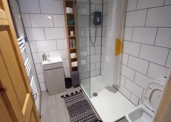 Jim's Place * Bristol